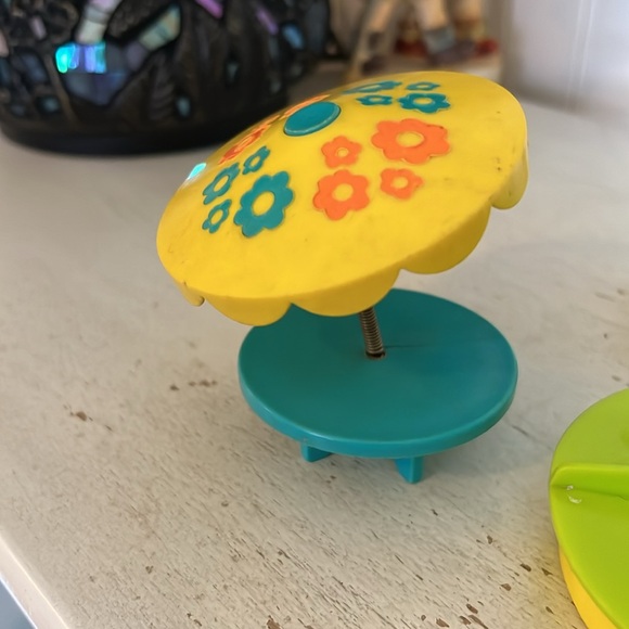 RARE HTF Fisher Price little people vintage round pool playground set